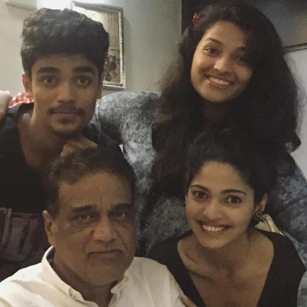 Pooja Sawant with her father and siblings
