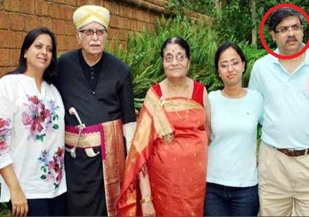 Pratibha Advani with her parents and brother