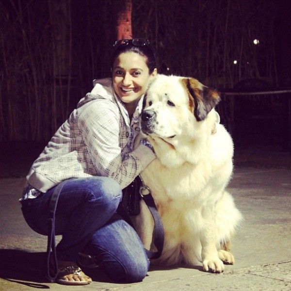 Rati Pandey with her pet dog
