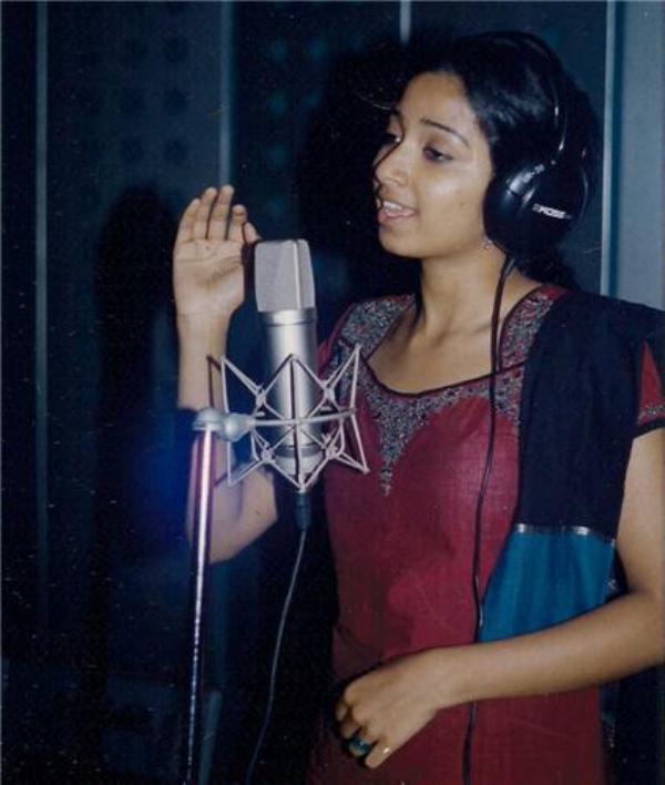 Shreya Ghoshal Recording Songs For Devdas