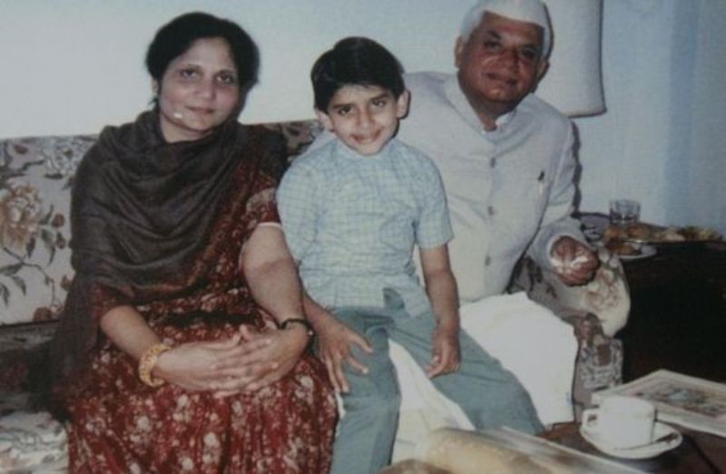 A Throwback Photo Of Rohit Shekhar Tiwari With His His Mother Ujjwala and Father N. D. Tiwari