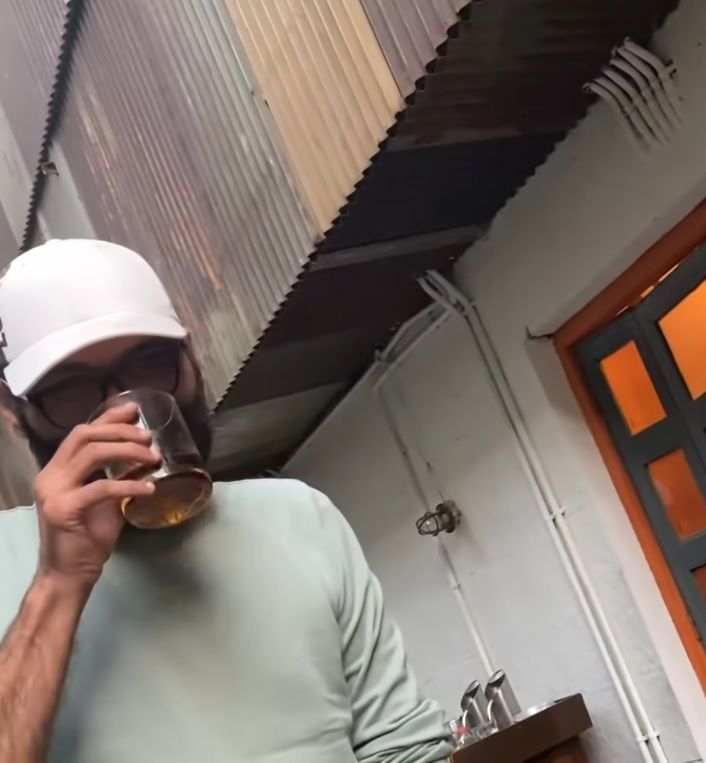 Kunal Kamra Drinking Alcohol