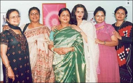 Rekha with her sisters