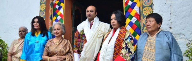 Waheeda Rehman With Her Son Sohail, Daughter-In-Law Dechhen Pelden, and Daughter Kashvi
