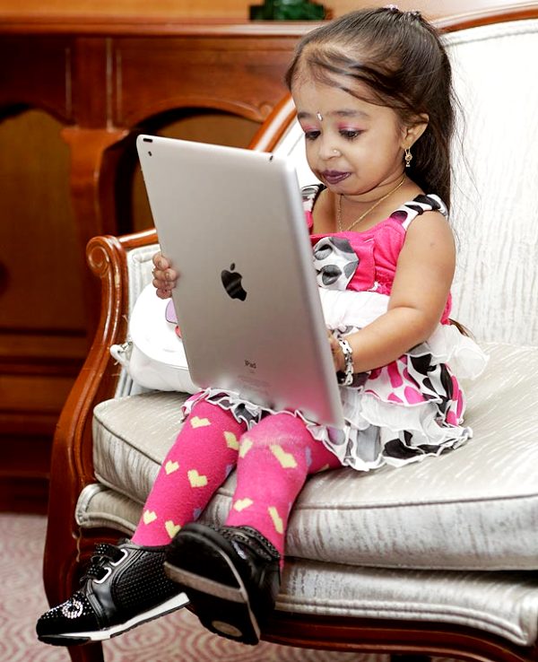 Jyoti Amge Using An iPad