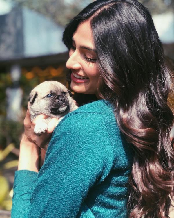 Athiya Shetty with her pet dog