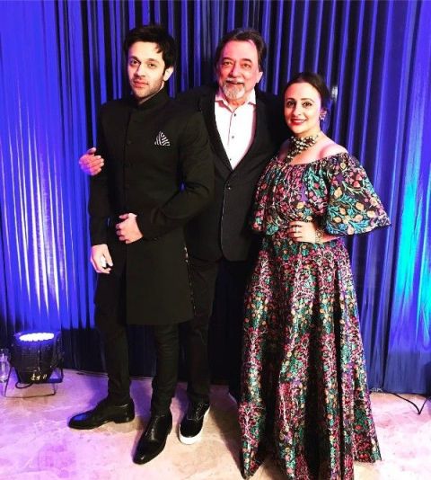 Avantika Malik Khan with her father and brother