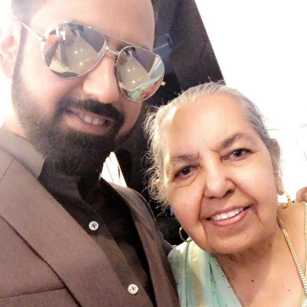 Gippy Grewal with his mother
