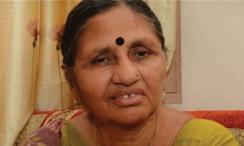 Vasantiben Hasmukhlal Modi, sister of Soma Modi