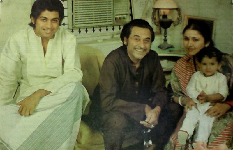 Kishore Kumar With His Wife Leena Chandavarkar And Sons Amit And Sumit