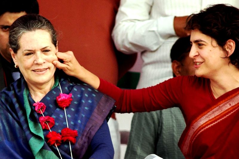Sonia Gandhi With Her Daughter Priyanka Gandhi