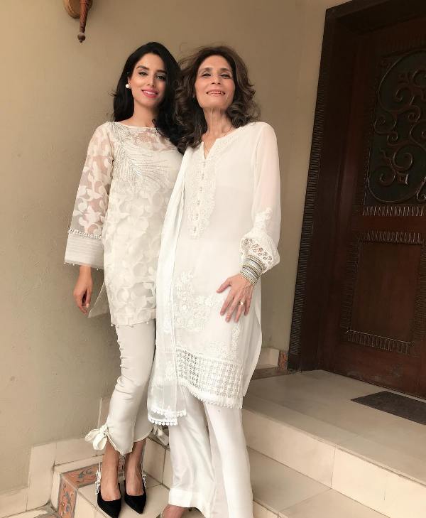 Zainab Abbas With Her Mother Andleeb Abbas