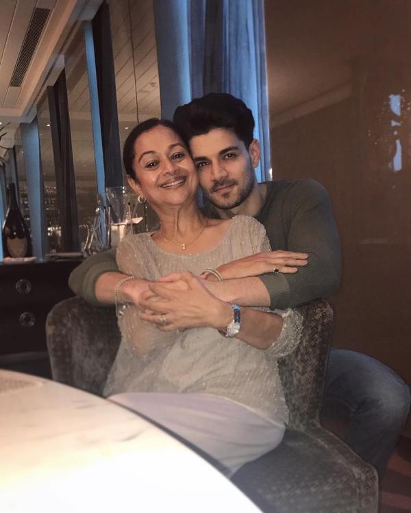 Zarina Wahab with her son
