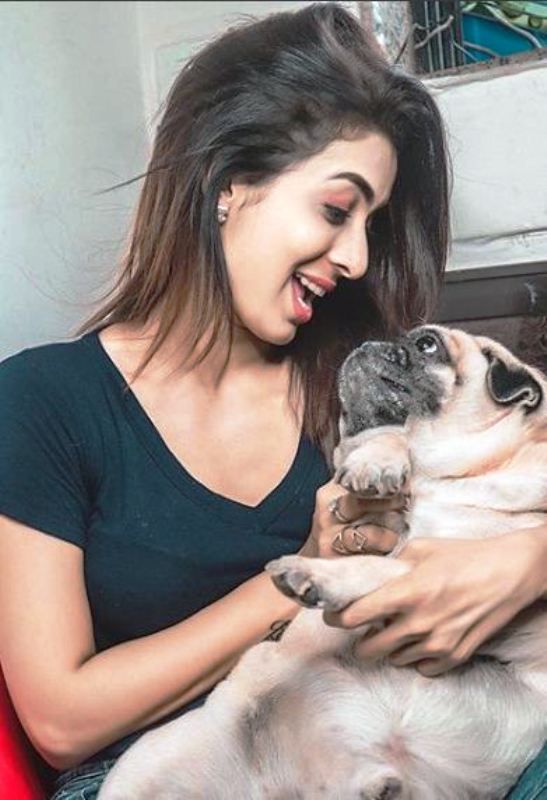 Heena Panchal With Her Pet Dog