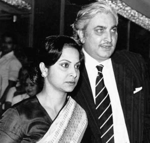 Kamaljeet with his wife, Waheeda Rehman