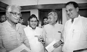 Nitish Kumar With Leaders of Janata Party