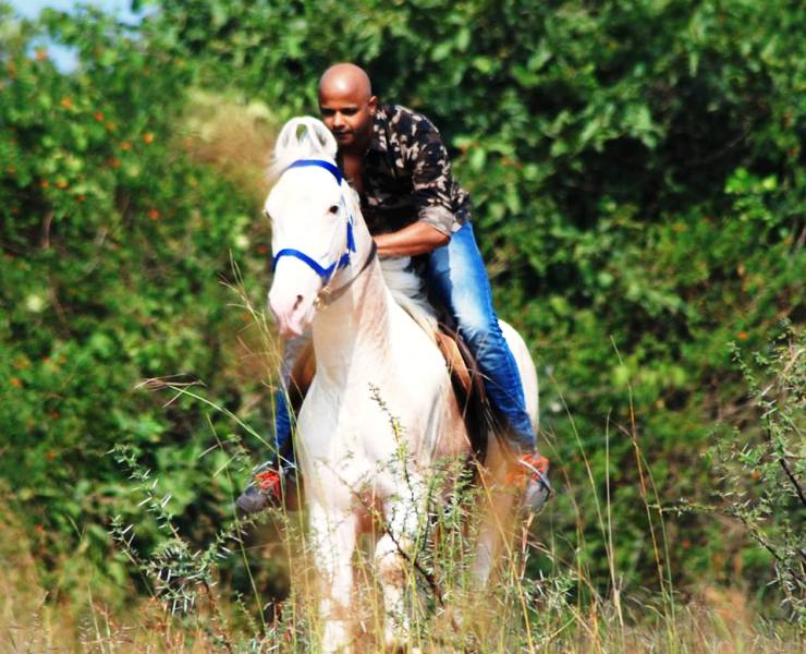 Parag Kanhere Horse Riding