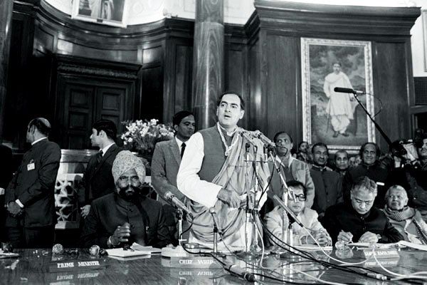 Rajiv Gandhi In The Parliament