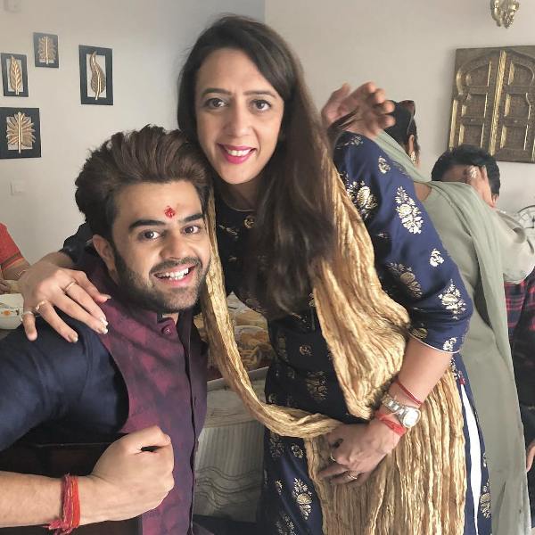 Manish Paul with his sister