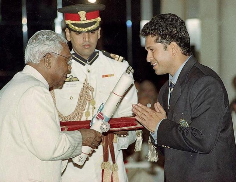 Sachin Tendulkar Receiving Padma Shri