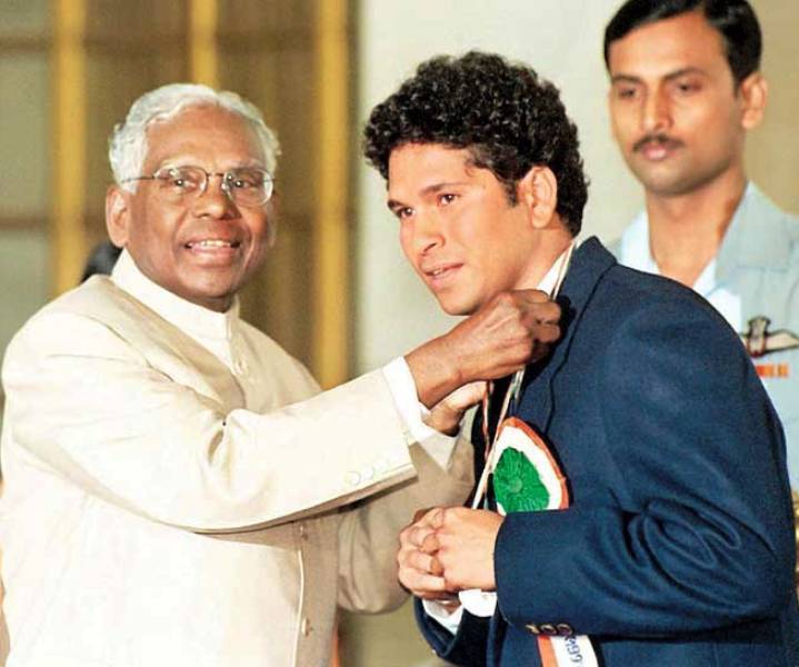 Sachin Tendulkar With Rajiv Gandhi Khel Ratna