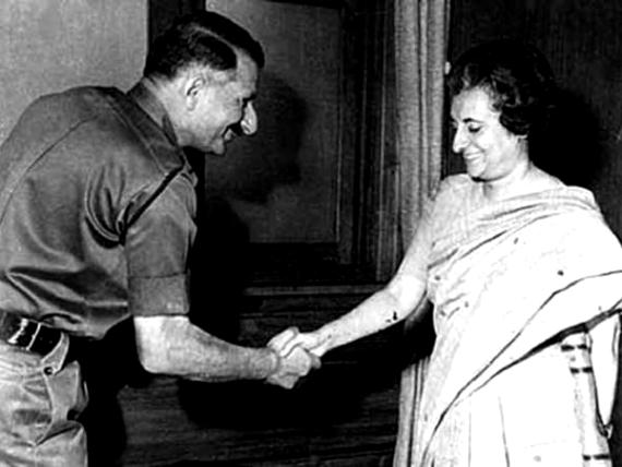 Sam Manekshaw With Indira Gandhi