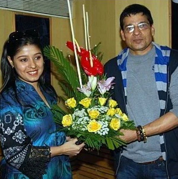 Sunidhi Chauhan with her Father
