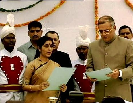 Sushma Swaraj Being Sworn In As The Delhi CM