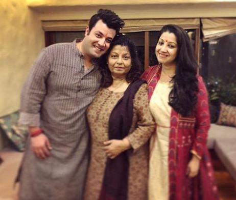Varun Sharma with his mother and sister- Nilima Sharma