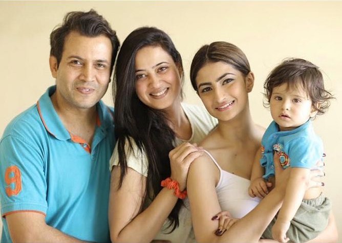 Abhinav Kohli with his family