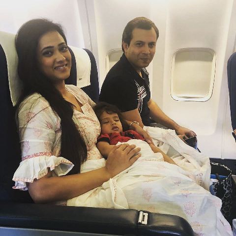Abhinav Kohli with his wife and son