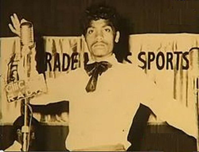 Johnny Lever Performing at a show