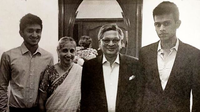 Malavika Krishna's Sons Eshaan & Amartya With Their Grandparents