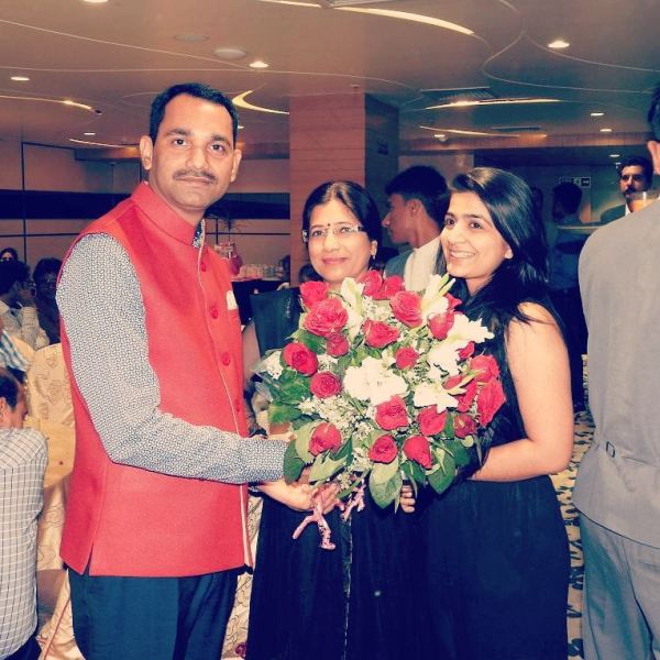 Nikita R Sharma (Star Nick) with her parents