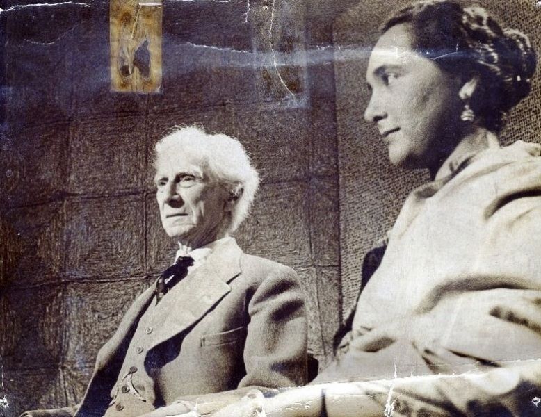 A young Romila Thapar in conversation with Bertrand Russell (1955, London)