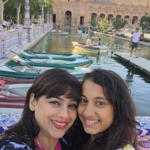 Medha Manjrekar with her daughter Gauri Ingawale