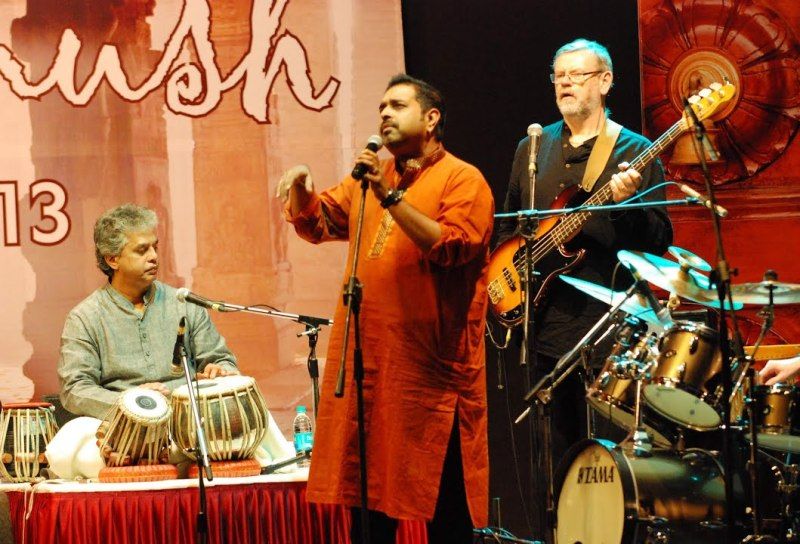 Shankar Mahadevan performing with his band Mynta