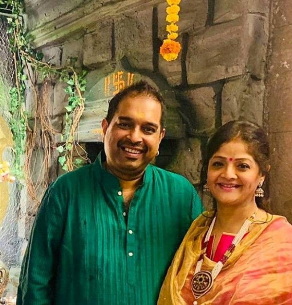 Shankar Mahadevan with his wife Sangeeta