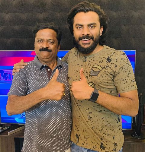 Chandan Shetty with his father