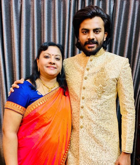 Chandan Shetty with his mother