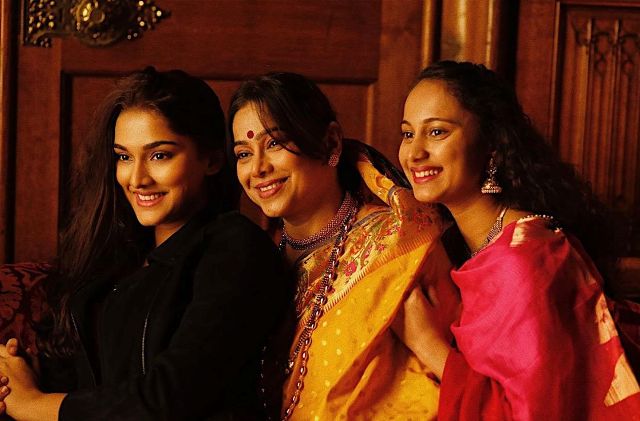 Saiee Manjrekar with her mother and step-sister, Gauri Ingawale