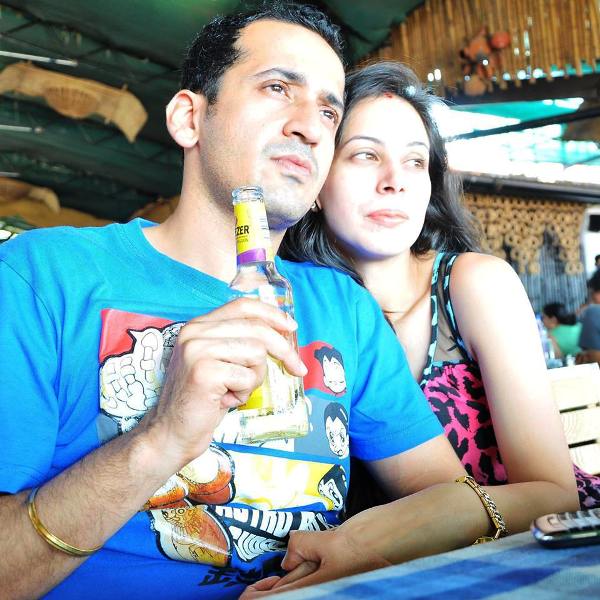 Harmeet Singh with His Wife Sunaina