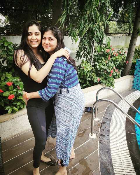Monika Bhadoriya with her sister