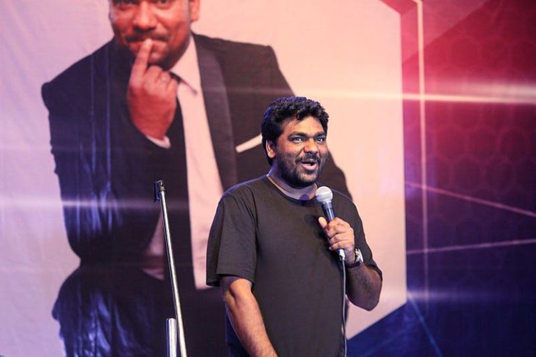 Zakir Khan (Comedian) Wiki, Age, Girlfriend, Wife, Family, Biography ...