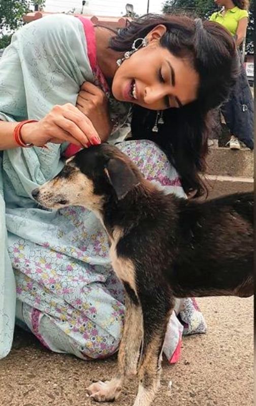 Aishwarya Sakhuja with a Street Dog
