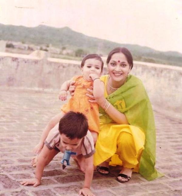 An Old Picture of Shriya Saran with Her Brother and Mother