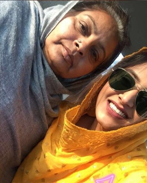 Baani Sandhu with her mother