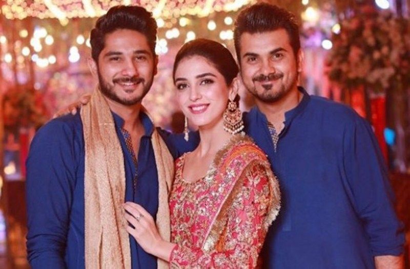 Maya Ali with her Brothers