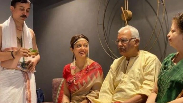Neha Pendse with her parents during the grahmukh
