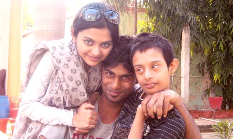 Solanki Roy with her brothers